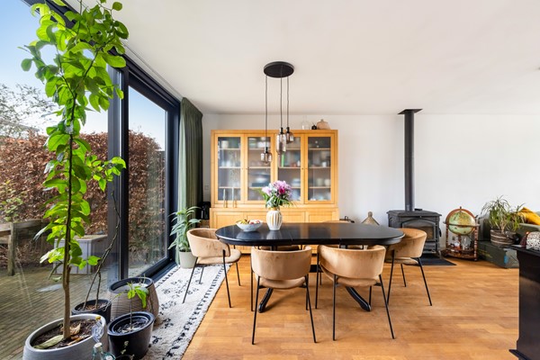 Foto - Te koop: Instapklare tussenwoning in Breda